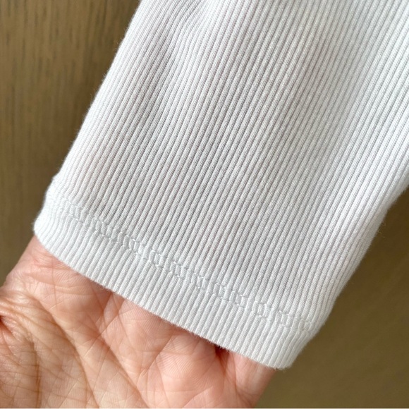 Aritzia Sunday Best Bliss Cropped Longsleeve shirt white - Picture 4 of 6